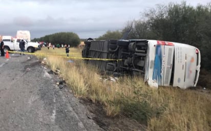 Vuelca autobús con manifestantes de FRENAAA en Tamaulipas; hay dos muertos: Hay, además, 21 personas lesionadas tras el accidente