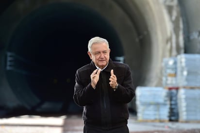 'Por estrategia de aplanar curva, Sistema de Salud no fue rebasado', dice AMLO: Presidente de México señala que ahora la prioridad es reducir el número de fallecimientos