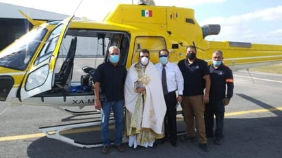 Bendicen desde el aire a todos  los ciudadanos de Monclova