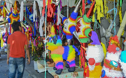 Venta de piñatas, a la baja por el COVID-19