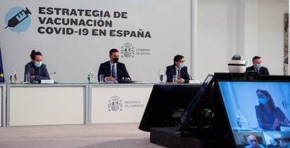 España vacunará primero a trabajadores y ancianos de residencias desde enero