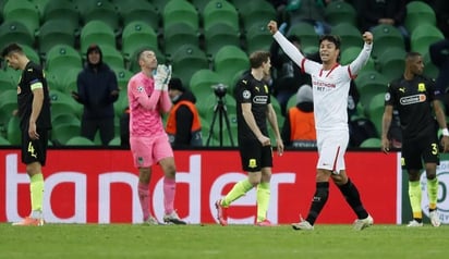 1-2. El Sevilla gana en el minuto 95 y sella los octavos