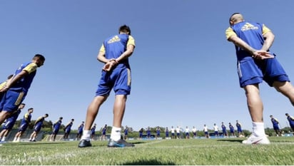 Boca Juniors realiza un minuto de silencio en honor a Maradona