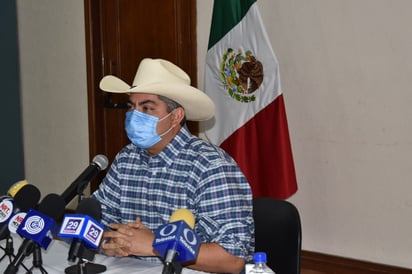 Hornos de AHMSA no se apagarán, asegura el alcalde Alfredo Paredes