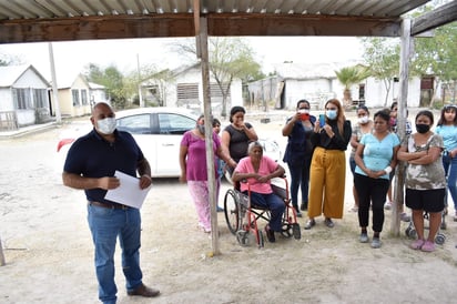 Con amparo logran los servicios en Las Moritas