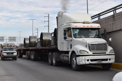 Cerrarán cuatro empresas del transporte pesado en Monclova