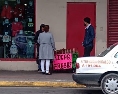 Comerciantes foráneos se adueñan de la zona centro