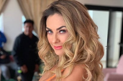 Aracely Arámbula asiste a la Basílica y pide por enfermos de COVID-19