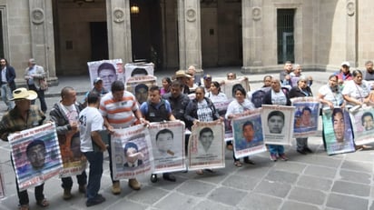 AMLO: Se reunirá con familiares de Ayotzinapa en Palacio Nacional