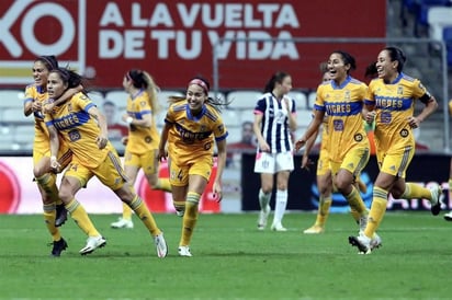 Tigres aventaja a las Rayadas