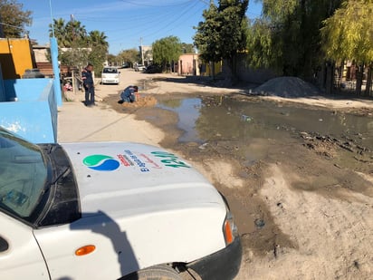 Fuga de agua descubre una toma clandestina 