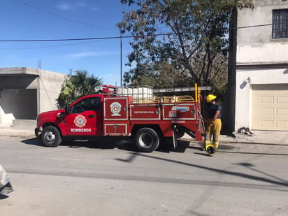 Se incendia casa en la Otilio en Monclova