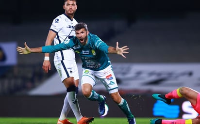 León se corona campeón tras vencer a Pumas 3-1 en el marcador global 