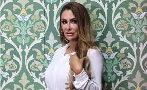 Ninel Conde quiere ver a su hijo, pero olvidó reunión virtual