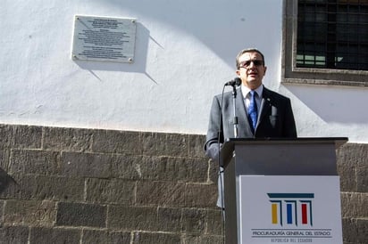 Placa en la Presidencia de Ecuador marca la corrupción en el Gobierno Correa