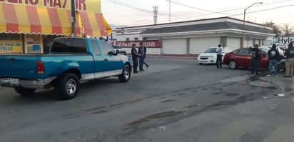 Se pasa alto y choca en Monclova