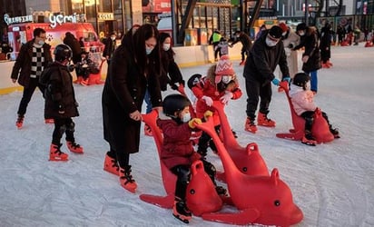 China registra 13 contagios locales entre sus 33 nuevos casos de covid