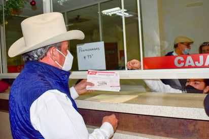 Alcalde paga a tiempo el predial