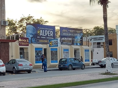 Saturan clínicas por pruebas de sangre por el COVID-19