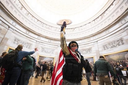 Un herido de bala en el asalto de seguidores de Trump al Congreso de EEUU