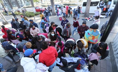 Entregan juguetes por Día de Reyes en el Hospital del Niño en Edomex