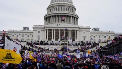 Congreso de EU valida el triunfo de Joe Biden y Donald Trump acepta la transición