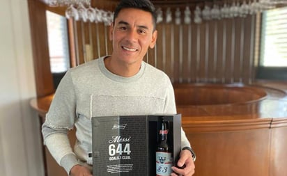 Oscar Ustari: Presume cerveza por recibir gol de Messi