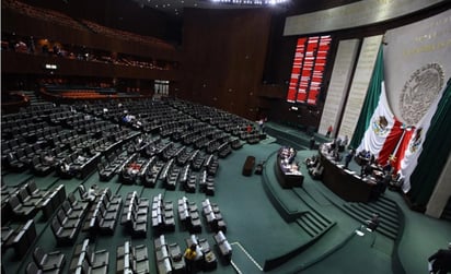 Los diputados también aplazan su periodo extraordinario de sesiones