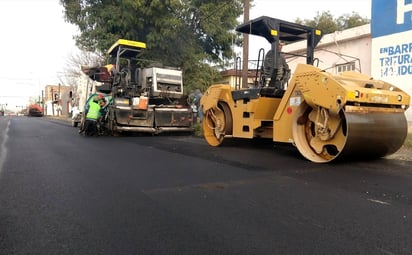 Anuncian que pavimentarán más cuadras