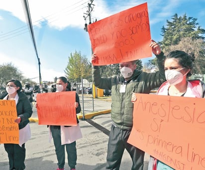 Anestesiólogos protestan por ser excluidos de lista de inoculación