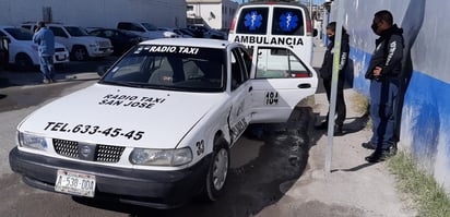 Se pasa alto y provoca accidente