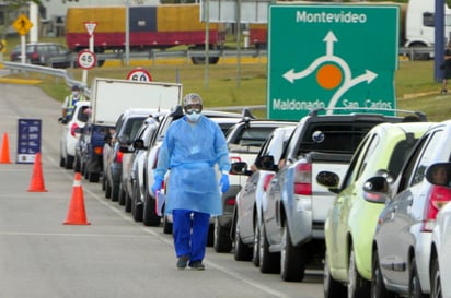 Uruguay entra en la zona roja de riesgo de la covid-19