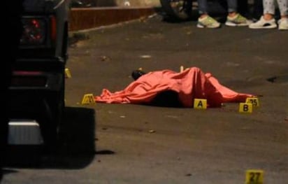 Asesinan a tiros a cinco hombres en las calles de Ciudad de México