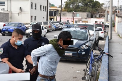 Inhalaba sustancias tóxicas en la calle en Monclova