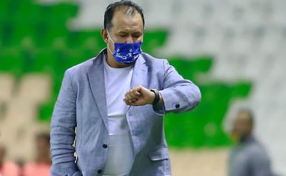  Juan Reynoso: 'No vendo humo, salimos a defender'