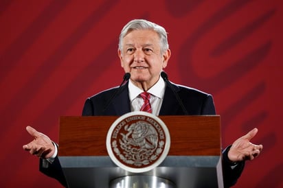 Ponen en cuarentena a tripulación que viajó con AMLO: Serán sometidos a una prueba para detectar si también están contagiados de COVID-19