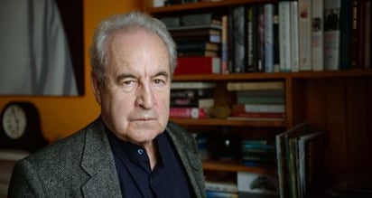 John Banville: Escribir es un juego de locos