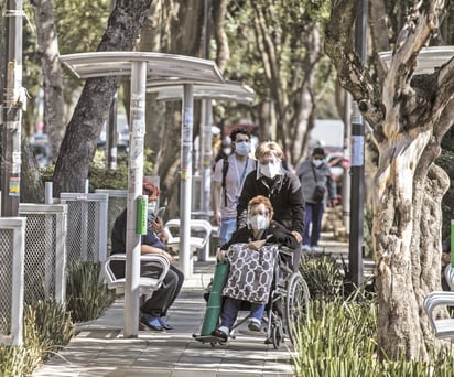 Prevén que la vacuna rusa llegue la próxima semana