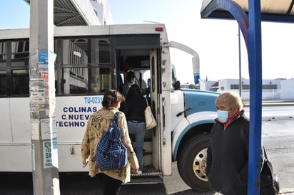 Rutas del transporte colectivo reducen número de unidades