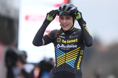 Lucinda Brand ganadora mundial del triplete neerlandés en Ostende