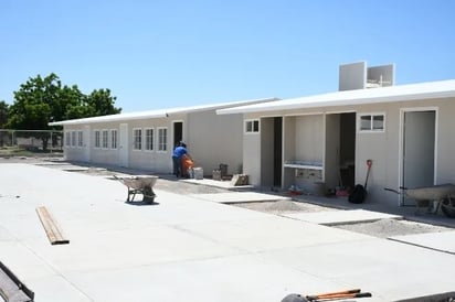 Construye fundación nueva escuela primaria 