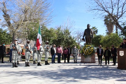 Celebran 104 años de la Constitución