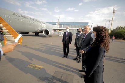 AMLO: Llegará en avión al aeropuerto de Santa Lucía