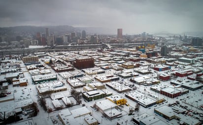 Severa tormenta invernal paraliza noreste de E.U.