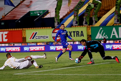 Cruz Azul arrolló a los Tigres