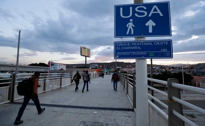 Estados Unidos extiende el cierre de fronteras con México y Canadá