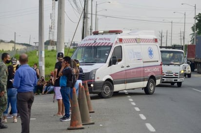 Fuerzas de seguridad de Ecuador intervienen en dos cárceles por más motines