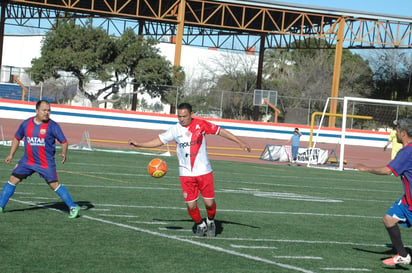 Apretado triunfo de Ángeles Borja