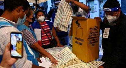 El Gobierno de El Salvador critica el trabajo del ente electoral en comicios