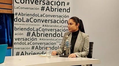 Esposa de Sandoval pide a AMLO detener 'persecución política'